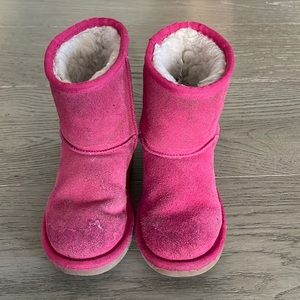 Pink koolaburra Ugg warm boots